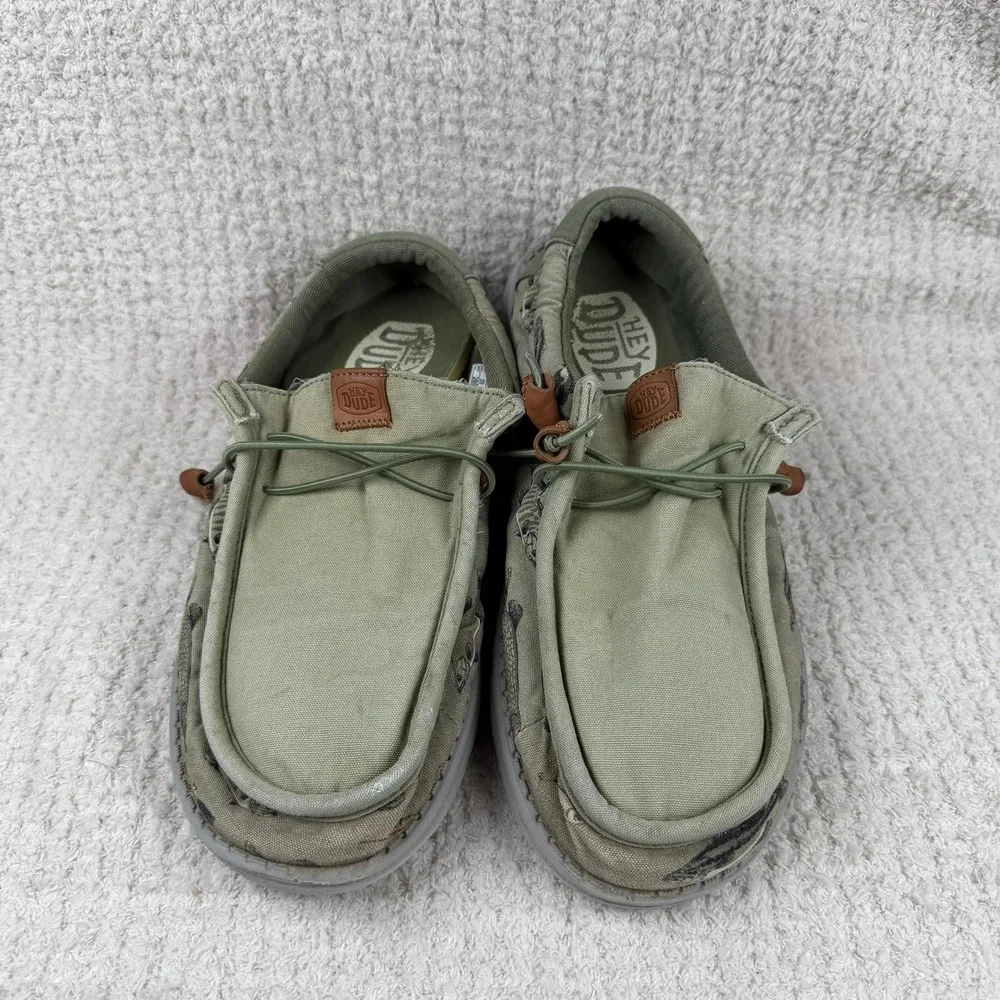 Hey Dude Wally Fish Lure Green Canvas Slip On Loafers Mens 10 40624-315